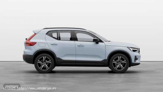 Volvo XC40 XC40 Plus, B3 Mild Hybrid, Gasolina, Dark de 2024 con 1 Km por 38.500 EUR. en Madrid