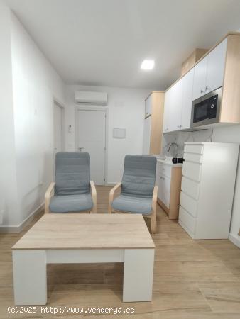 ESTUDIO MODERNO JUNTO JUNTO PARADA DE TRANVÍA - MURCIA