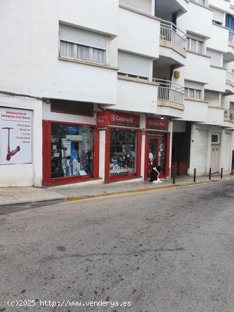  Gran local comercial en Sitges - BARCELONA 