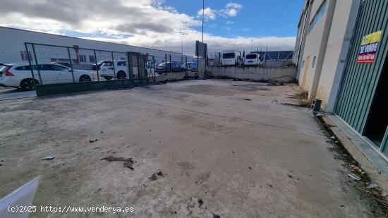 Nave Industrial en VENTA. Polígono Industrial Centrovía. La Muela. Zaragoza - ZARAGOZA