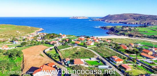  ¡SOLAR con VISTAS AL MAR a 700 m. de la PLAYA de seiruga! - A CORUÑA 