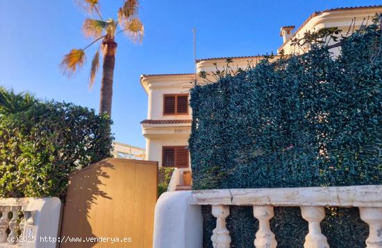 CASA FRENTE AL MAR EN LA PLAYA DE XERACO - VALENCIA