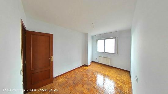 APARTAMENTO EN LA VIRGEN DEL CAMINO - LEON