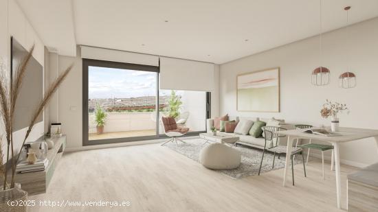 ¡RESIDENCIAL EL VALLE, EN LAS VAGUADAS! PISO DE 4 DORMITORIOS CON GRAN TERRAZA Y PISCINA COMUNITARI