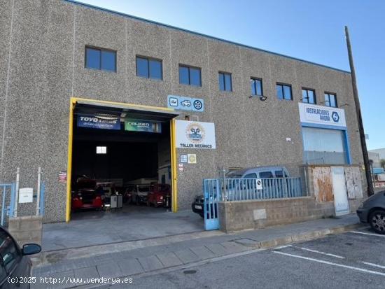  NAVE INDUSTRIAL EN VENTA  CON TALLER MECANICO EN PLENO FUNCIONAMIENTO - BARCELONA 