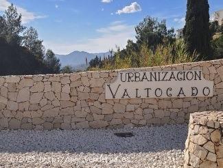 se vende terreno rustico con escrituras en urbanizacion valtocado - MALAGA