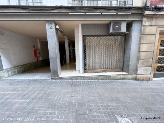 Local reformado de 40m² - BARCELONA