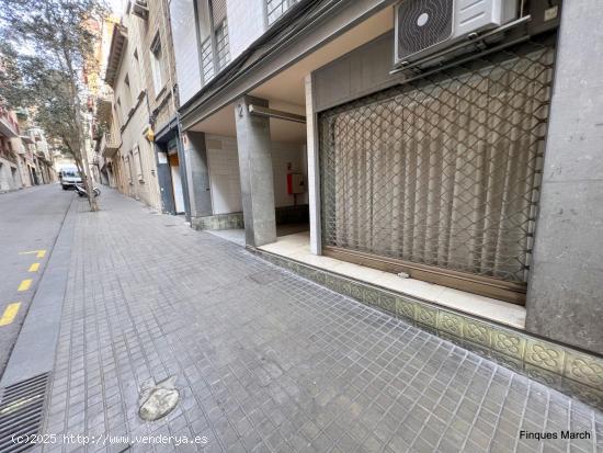 Local reformado de 40m² - BARCELONA