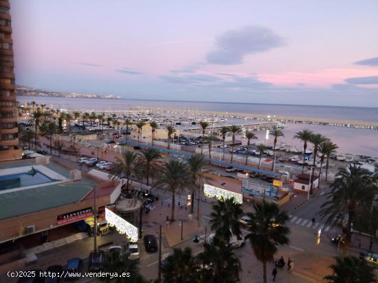  Piso con Vistas al Mar en el Paseo Marítimo de Fuengirola - MALAGA 