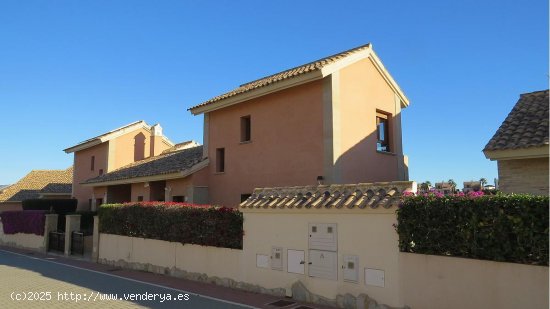 Villa en venta en Algorfa (Alicante)