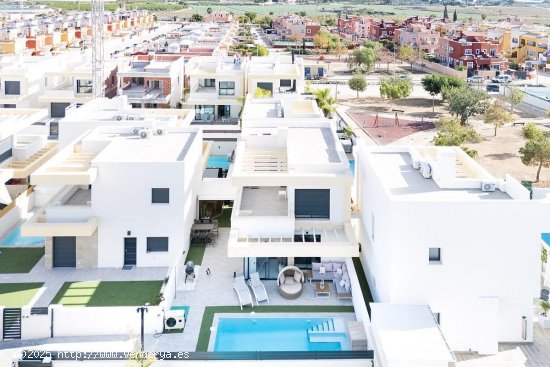  Villa en venta en Los Montesinos (Alicante) 