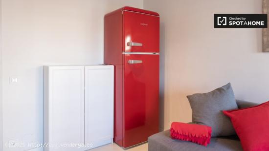 Elegante apartamento de 1 dormitorio con balcón en alquiler en Chamartín en Madrid - MADRID