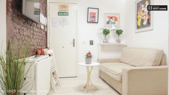  Apartamento de 2 dormitorios en alquiler en Embajadores, Madrid - MADRID 