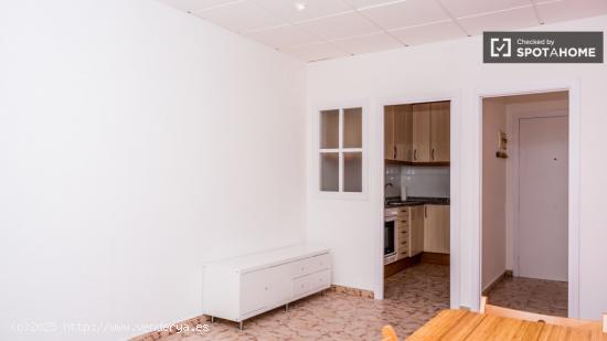 Apartamento nuevo de 1 dormitorio en alquiler en el centro de la ciudad de Barcelona - BARCELONA