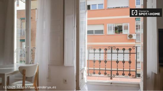 Apartamento de 1 dormitorio en alquiler en Madrid - MADRID