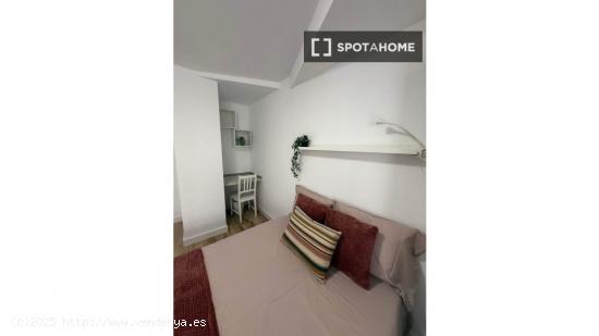 Se alquila habitación en piso compartido en Alicante - ALICANTE