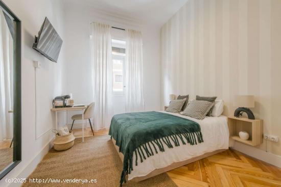  Preciosa habitación en alquiler situada en Madrid - MADRID 