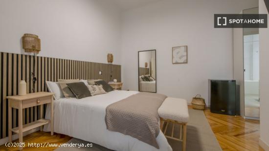 Preciosa habitación en alquiler situada en Madrid - MADRID