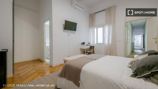 Preciosa habitación en alquiler situada en Madrid - MADRID