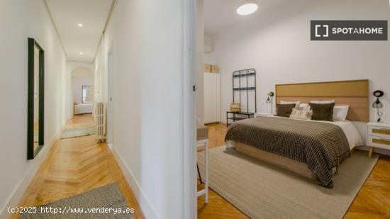 Preciosa habitación en alquiler situada en Madrid - MADRID