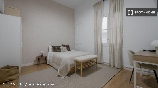 Preciosa habitación en alquiler situada en Madrid - MADRID