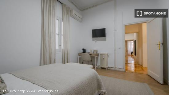 Preciosa habitación en alquiler situada en Madrid - MADRID