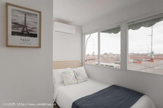  Preciosa habitación en alquiler situada en Madrid - MADRID 