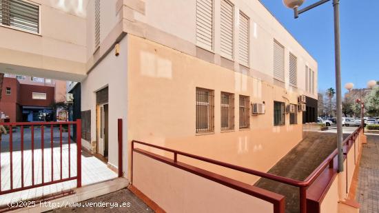 LOCAL COMERCIAL EN VENTA JUNTO A LA PLAZA DE LAS AMÉRICAS VALDEPASILLAS - BADAJOZ