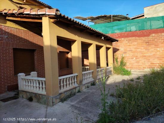 DISPONIBLE CHALET A LA VENTA EN ZONA CRISTO PALENCIA - PALENCIA