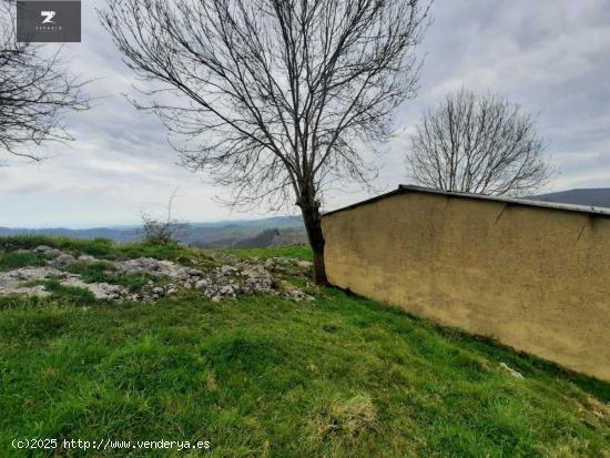 SE VENDE FINCA CON EDIFICACIÓN PARA REHABILITAR - CANTABRIA