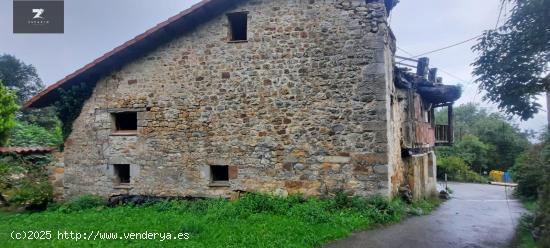  VENTA DE DOS CASAS PAREADAS EN CORVERA DE TORANZO - CANTABRIA 