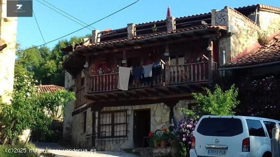 VENTA DE DOS CASAS PAREADAS EN CORVERA DE TORANZO - CANTABRIA