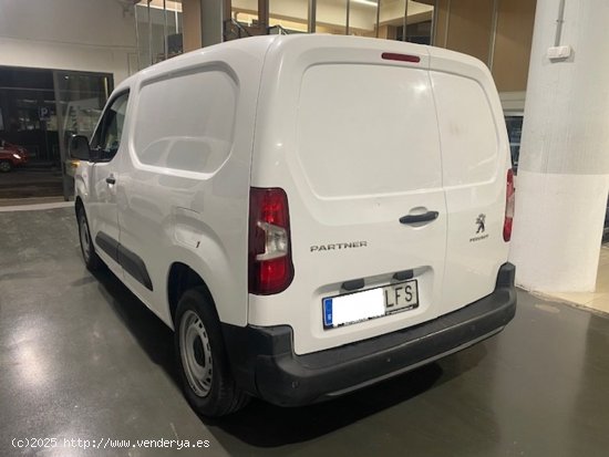 Peugeot Partner 1.5BlueHDI S&S Premium Standard - GARANTIA MECANICA - Barcelona