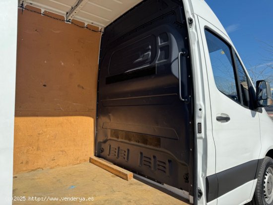 Mercedes Sprinter 211 CDI MEDIO 3.0T T. ALTO TD - Alzira