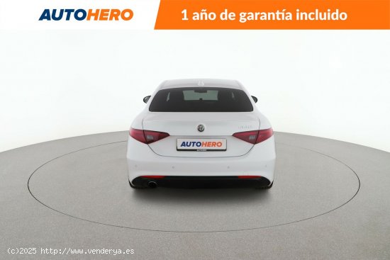 Alfa Romeo Giulia 2.0 Turbo Super - 