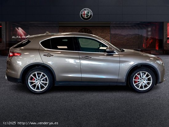 Alfa Romeo Stelvio 2.2 D TURBO SUPER AUTO 4WD 210 5P - Oviedo