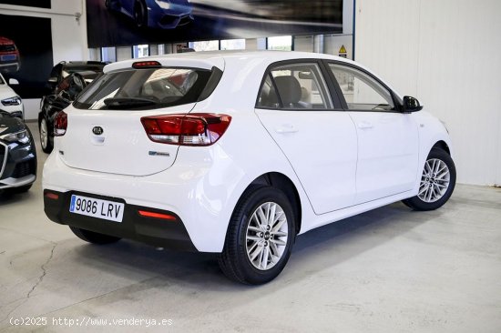 Kia Rio   1.0 TGDi 74kW 100CV MHEV iMT Concept - 