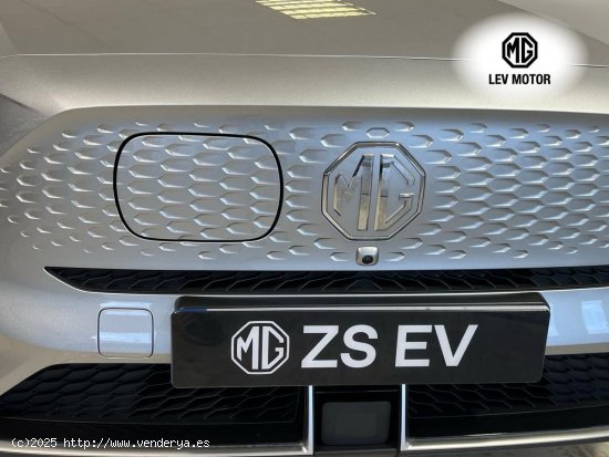 MG ZS EV Luxury Long Range - 