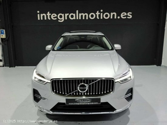 Volvo XC-60 2.0 T6 AWD Recharge Inscription Auto - 