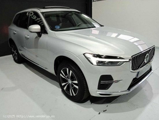 Volvo XC-60 2.0 T6 AWD Recharge Inscription Auto - 