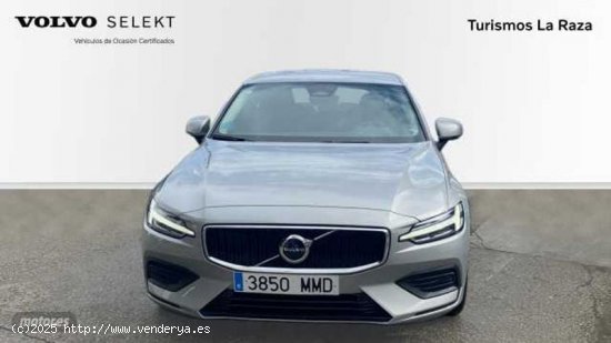 Volvo S60 SEDAN 2.0 B4 FWD CORE DCT 197 4P de 2023 con 28.536 Km por 38.500 EUR. en Sevilla