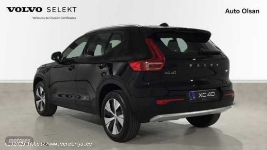 Volvo XC40 Core, B3 Mild Hybrid, Gasolina de 2024 con 15.000 Km por 39.500 EUR. en Burgos