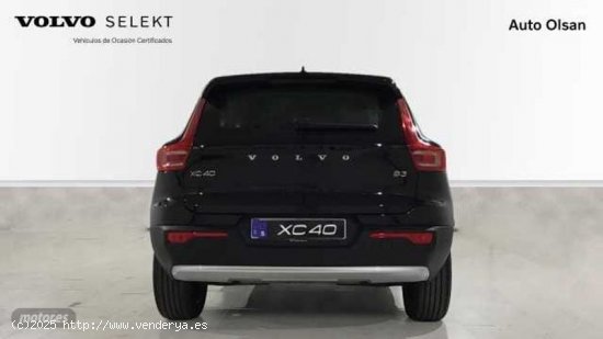 Volvo XC40 Core, B3 Mild Hybrid, Gasolina de 2024 con 15.000 Km por 39.500 EUR. en Burgos