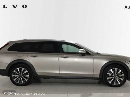 Volvo V 90 Ultimate, B4 AWD Mild Hybrid, Diesel, Bright de 2023 con 17.200 Km por 59.900 EUR. en Bur