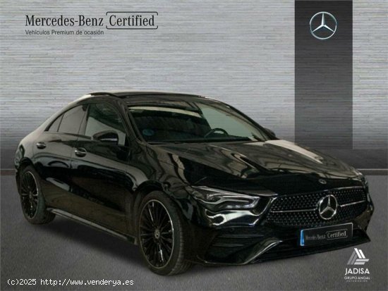 Mercedes CLA 200 - 