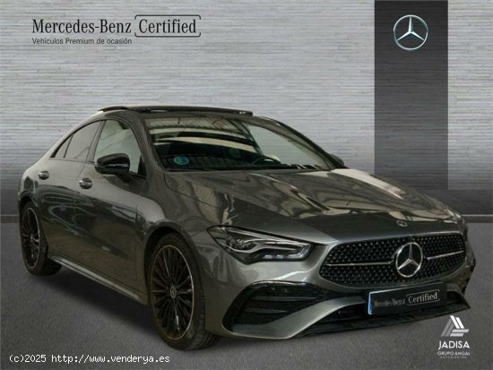 Mercedes CLA 200 - 