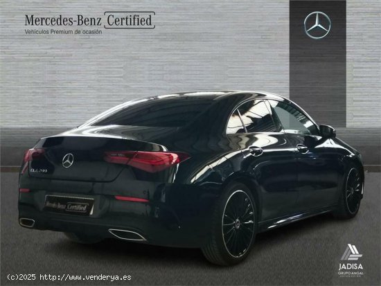 Mercedes CLA 200 - 