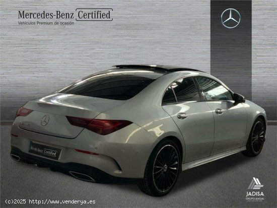 Mercedes CLA 200 - 