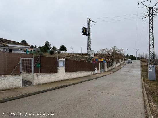 Terreno de 3000 m2 en colmenar de oreja - MADRID