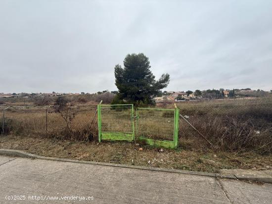 Terreno de 3000 m2 en colmenar de oreja - MADRID